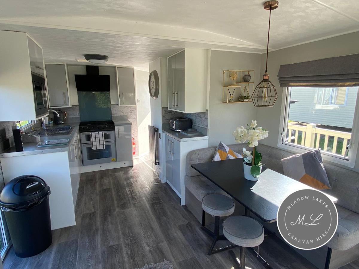 Meadow Lakes 22 - Golden Palm, Pet Friendly, Wifi, Bed Linen - Meadow Lakes Caravan & Lodge Hire Skegness Exterior foto